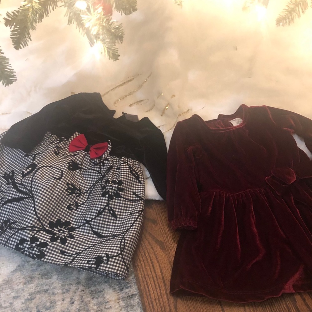 Holiday dress bundle!! 12 month